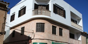 Casa en venta en el centro de Santanyi
